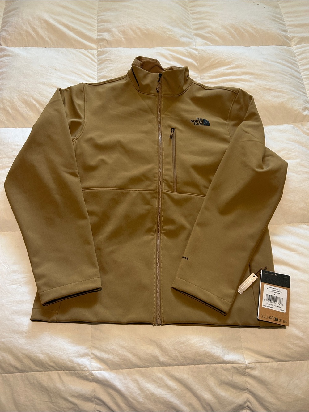 NWT The North Face Men’s Tan Softshell Jacket - Full Zip